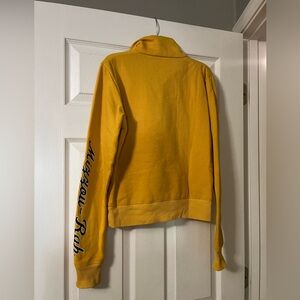 Women’s Mizzou Tigers sweatshirt.